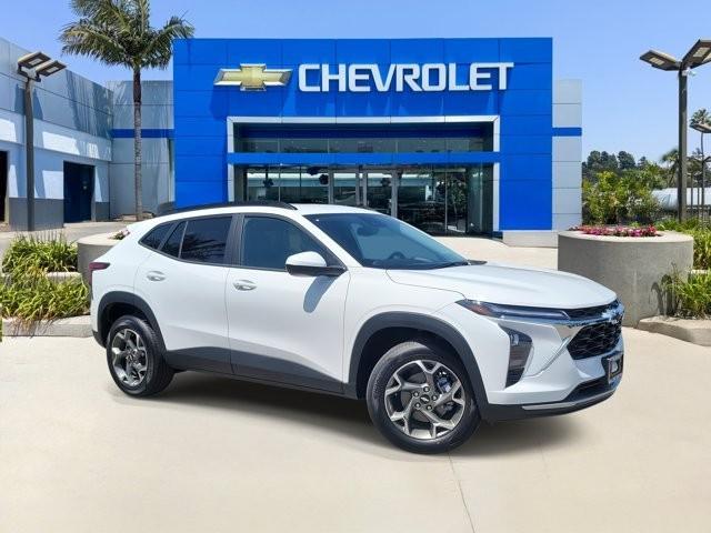 new 2025 Chevrolet Trax car, priced at $25,405