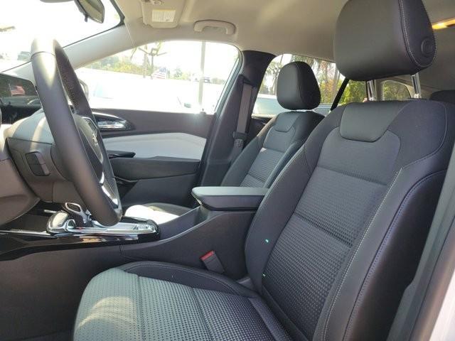 new 2025 Chevrolet Trax car, priced at $25,405
