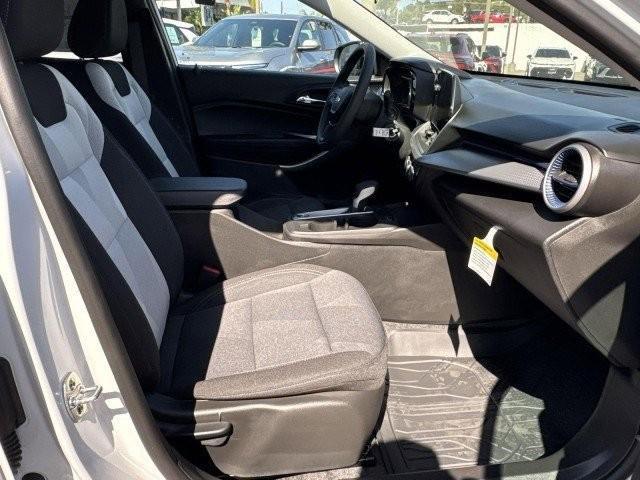 new 2025 Chevrolet Trax car, priced at $22,810