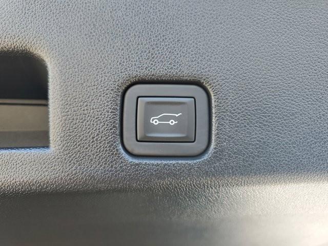 new 2026 Chevrolet Traverse car, priced at $48,890