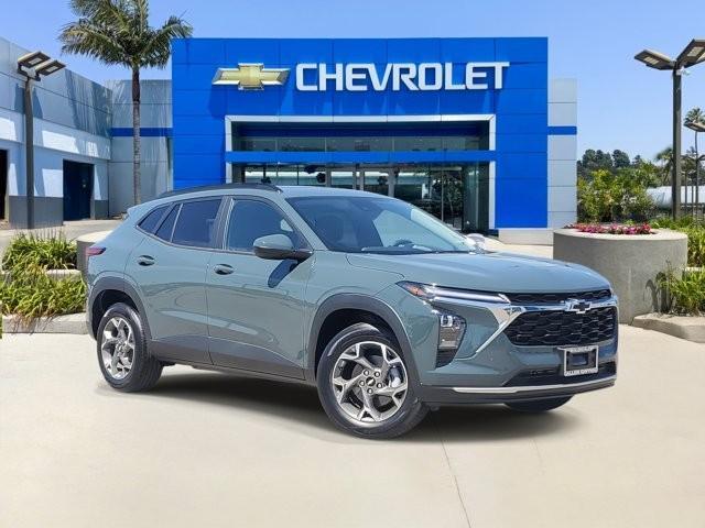 new 2025 Chevrolet Trax car, priced at $25,675