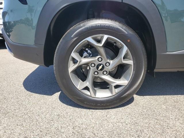 new 2025 Chevrolet Trax car, priced at $25,675