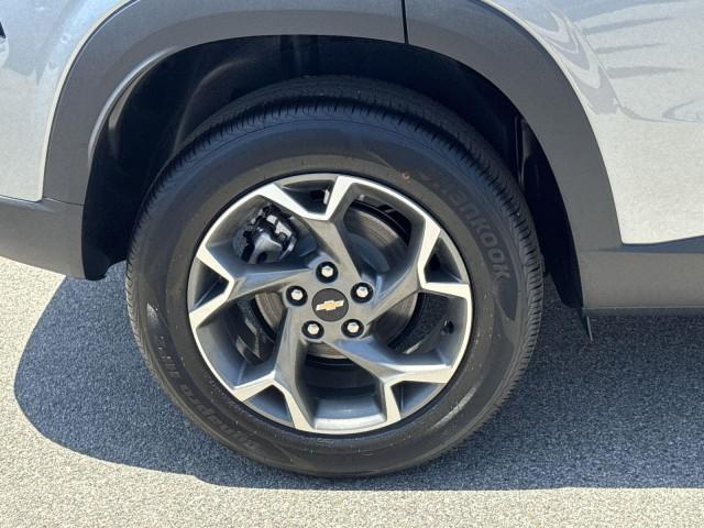 new 2025 Chevrolet Trax car, priced at $25,110
