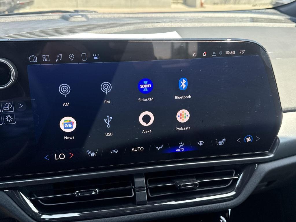 new 2025 Chevrolet Equinox EV car, priced at $44,590
