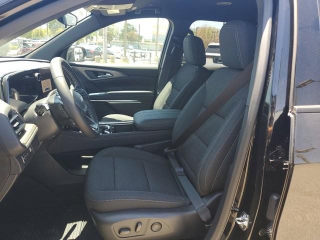 new 2025 Chevrolet Traverse car, priced at $41,945