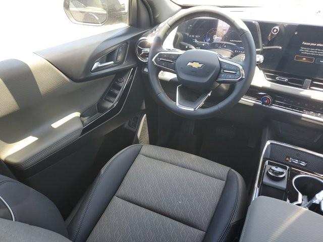 new 2026 Chevrolet Equinox car, priced at $33,945