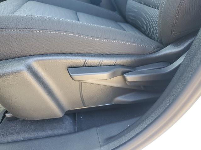 new 2026 Chevrolet Equinox car, priced at $29,390