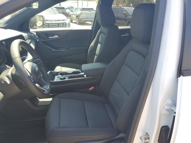 new 2026 Chevrolet Equinox car, priced at $29,390