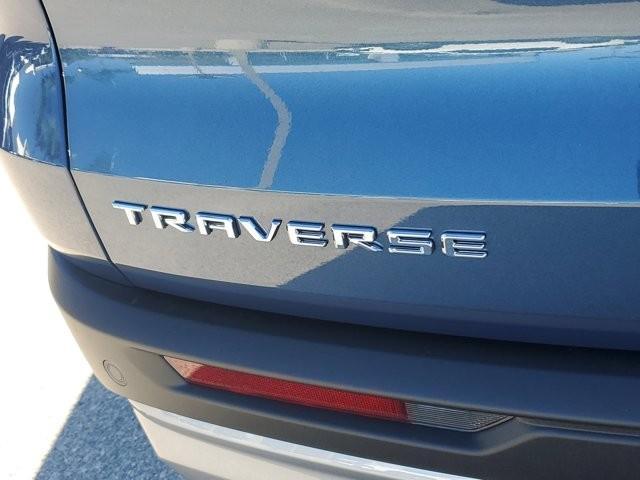 new 2026 Chevrolet Traverse car, priced at $43,915