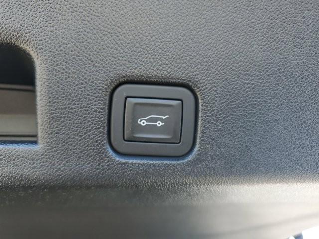 new 2026 Chevrolet Traverse car, priced at $43,915