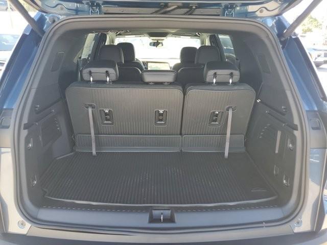 new 2026 Chevrolet Traverse car, priced at $43,915
