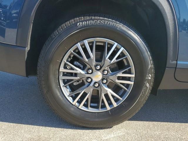 new 2026 Chevrolet Traverse car, priced at $43,915