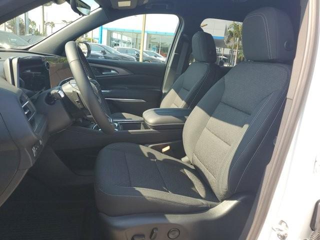 new 2026 Chevrolet Traverse car, priced at $43,640