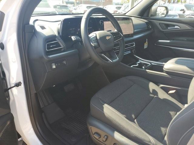new 2026 Chevrolet Traverse car, priced at $43,640
