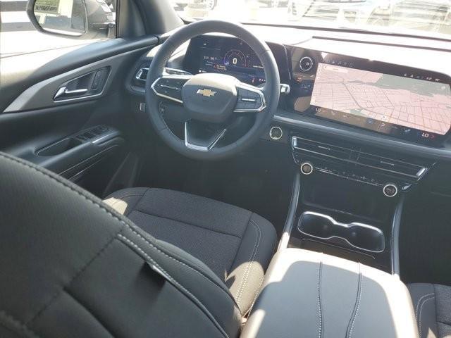 new 2026 Chevrolet Traverse car, priced at $43,640
