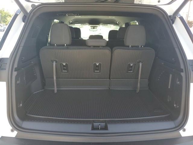 new 2026 Chevrolet Traverse car, priced at $43,640