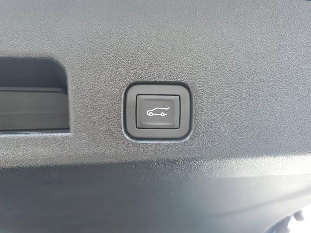 new 2026 Chevrolet Traverse car, priced at $52,970
