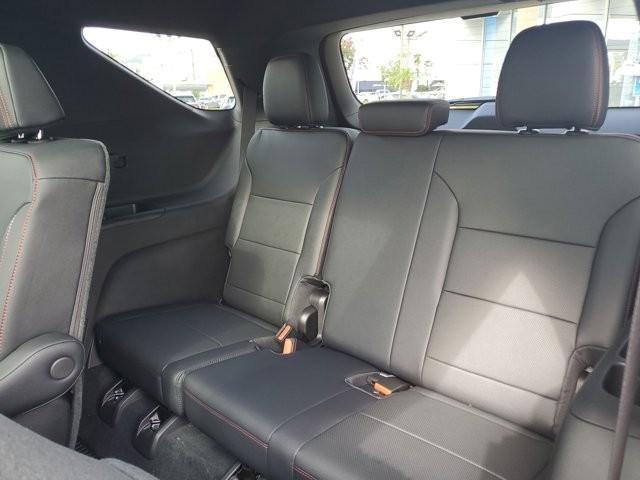 new 2026 Chevrolet Traverse car, priced at $52,970