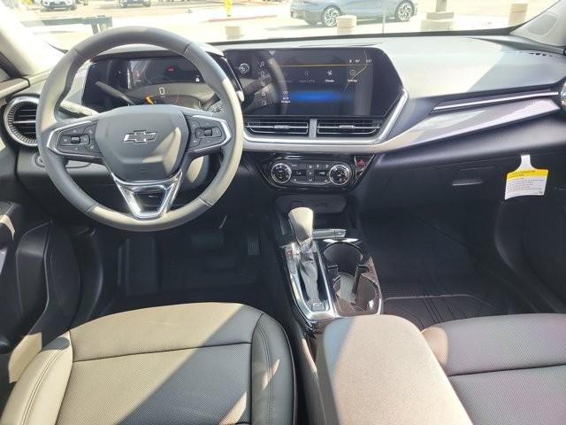 new 2025 Chevrolet Trax car, priced at $27,989