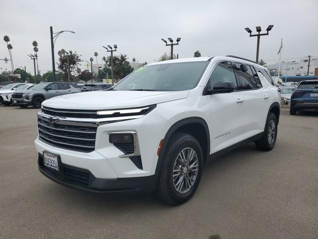 used 2025 Chevrolet Traverse car, priced at $41,594
