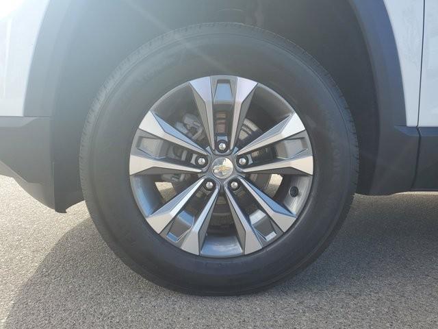 new 2026 Chevrolet Equinox car, priced at $30,315