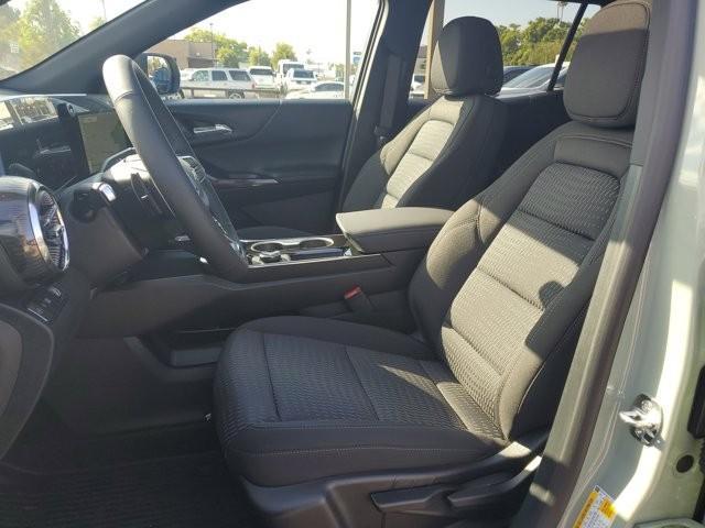 new 2026 Chevrolet Equinox car, priced at $31,960