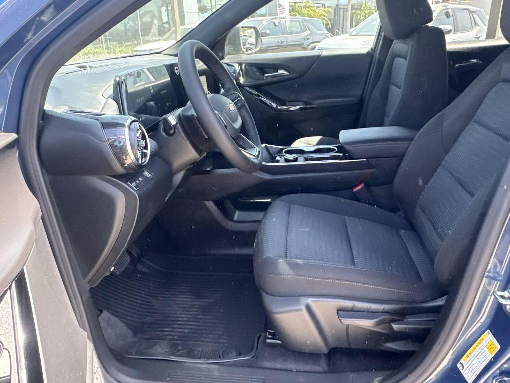 new 2026 Chevrolet Equinox car, priced at $29,290