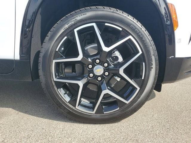 new 2026 Chevrolet Traverse car, priced at $57,710