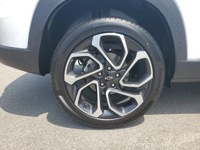 new 2025 Chevrolet Trax car, priced at $26,430