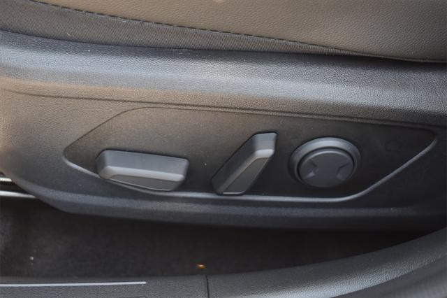 new 2025 Hyundai Elantra car, priced at $28,573