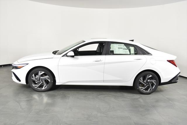 new 2024 Hyundai Elantra car, priced at $23,694