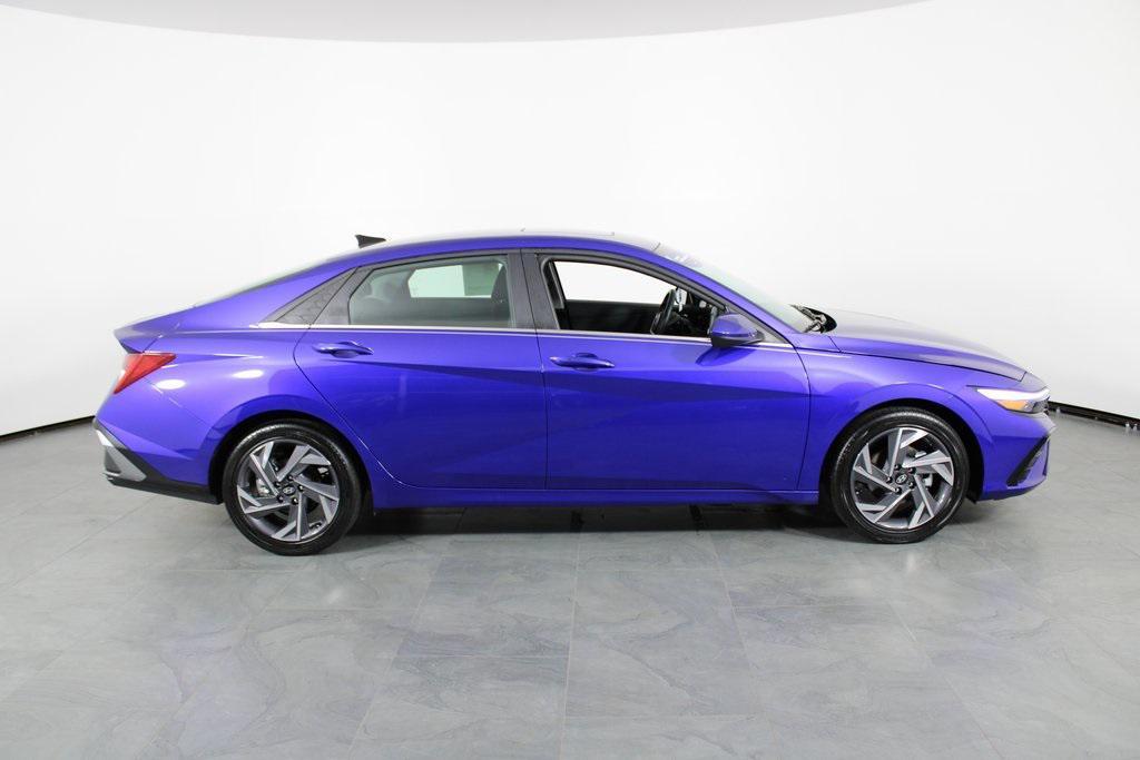 used 2025 Hyundai Elantra car, priced at $21,987