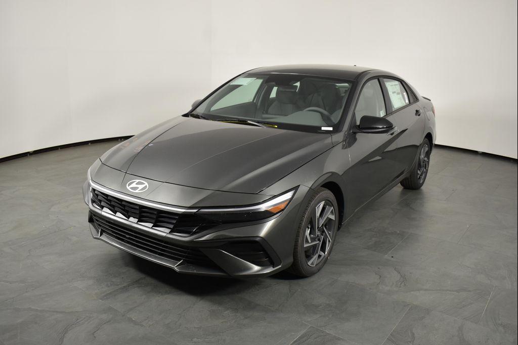 new 2025 Hyundai Elantra car, priced at $21,641
