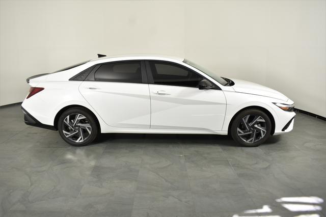 new 2025 Hyundai Elantra car, priced at $24,774