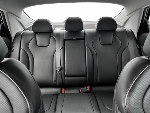 new 2025 Hyundai Elantra car, priced at $28,085