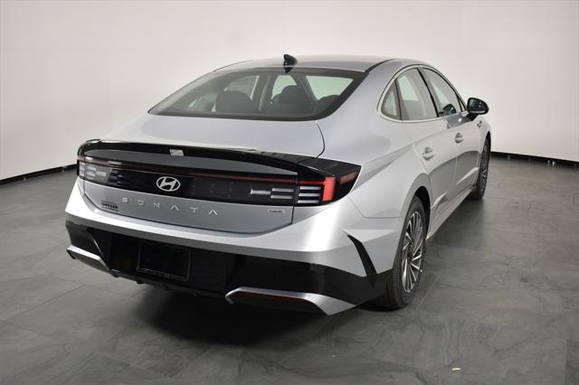 new 2024 Hyundai Sonata Hybrid car, priced at $32,445