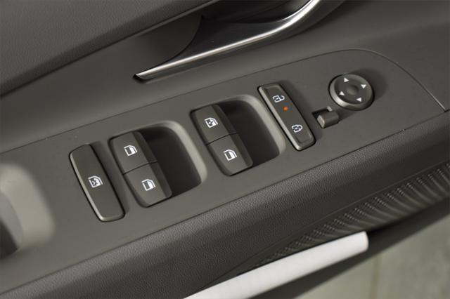 new 2025 Hyundai Elantra car, priced at $23,512