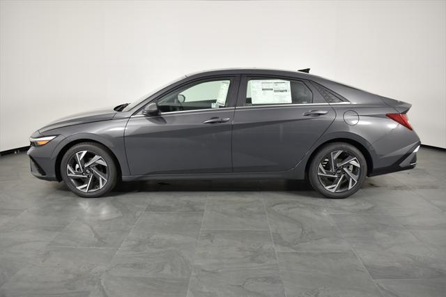 new 2024 Hyundai Elantra car, priced at $24,554