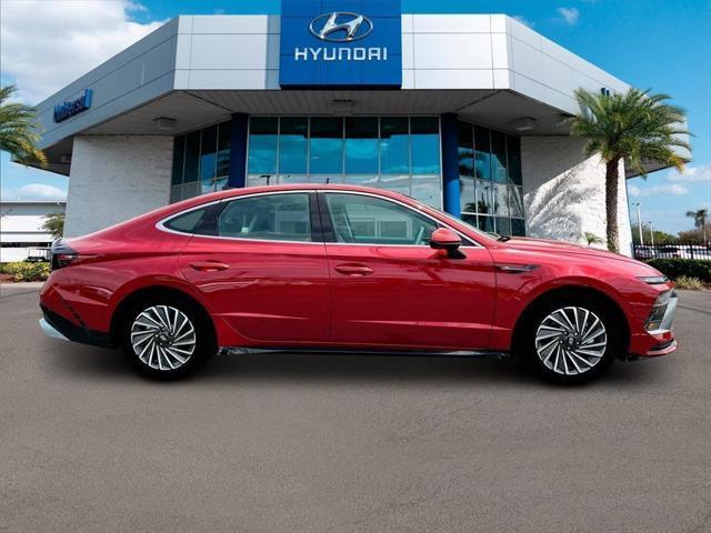 new 2025 Hyundai Sonata Hybrid car, priced at $38,688
