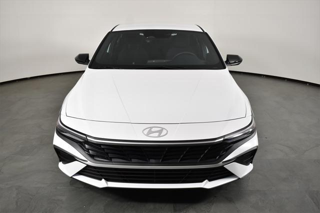 new 2025 Hyundai Elantra car, priced at $27,760