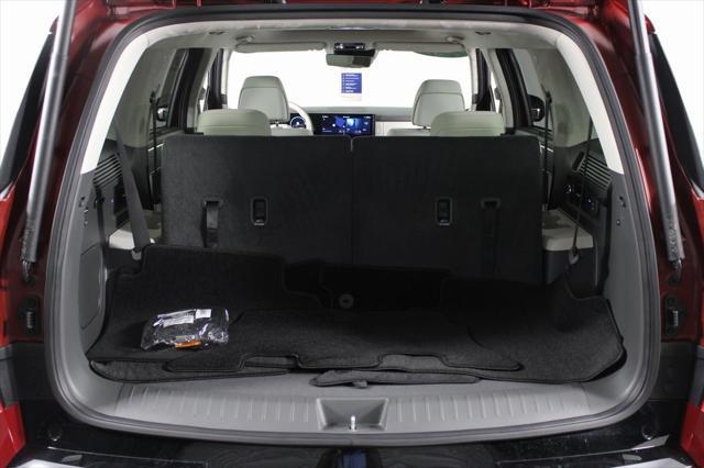 used 2025 Hyundai Santa Fe car, priced at $44,542