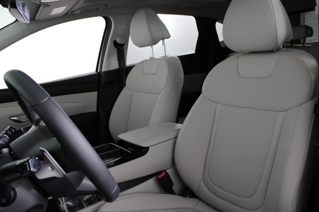new 2025 Hyundai TUCSON Hybrid car, priced at $32,609