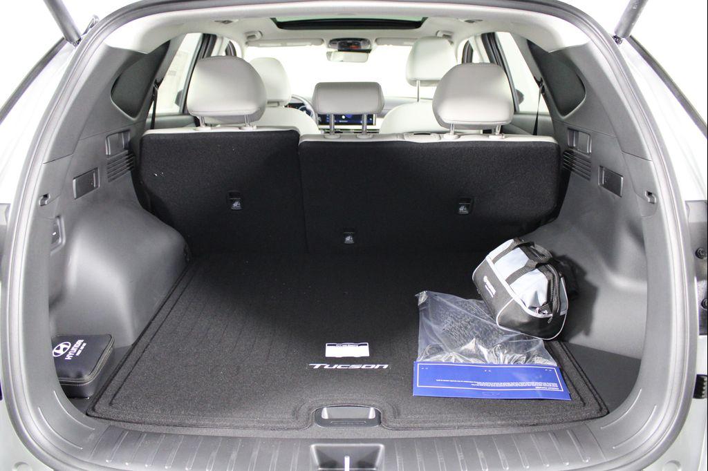 new 2025 Hyundai TUCSON Hybrid car, priced at $32,609