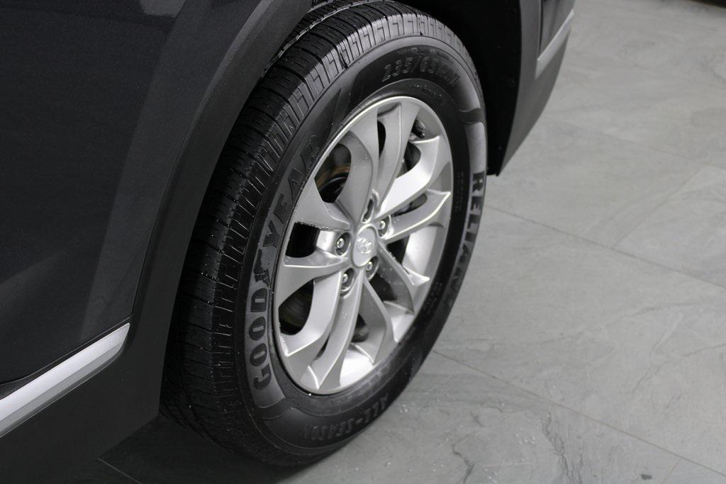 used 2020 Hyundai Santa Fe car, priced at $15,445