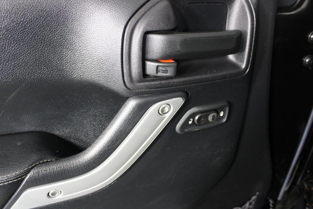 used 2016 Jeep Wrangler Unlimited car, priced at $21,999