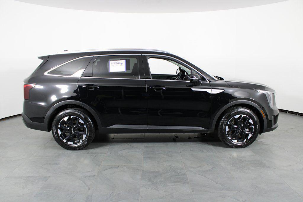 used 2024 Kia Sorento car, priced at $25,145