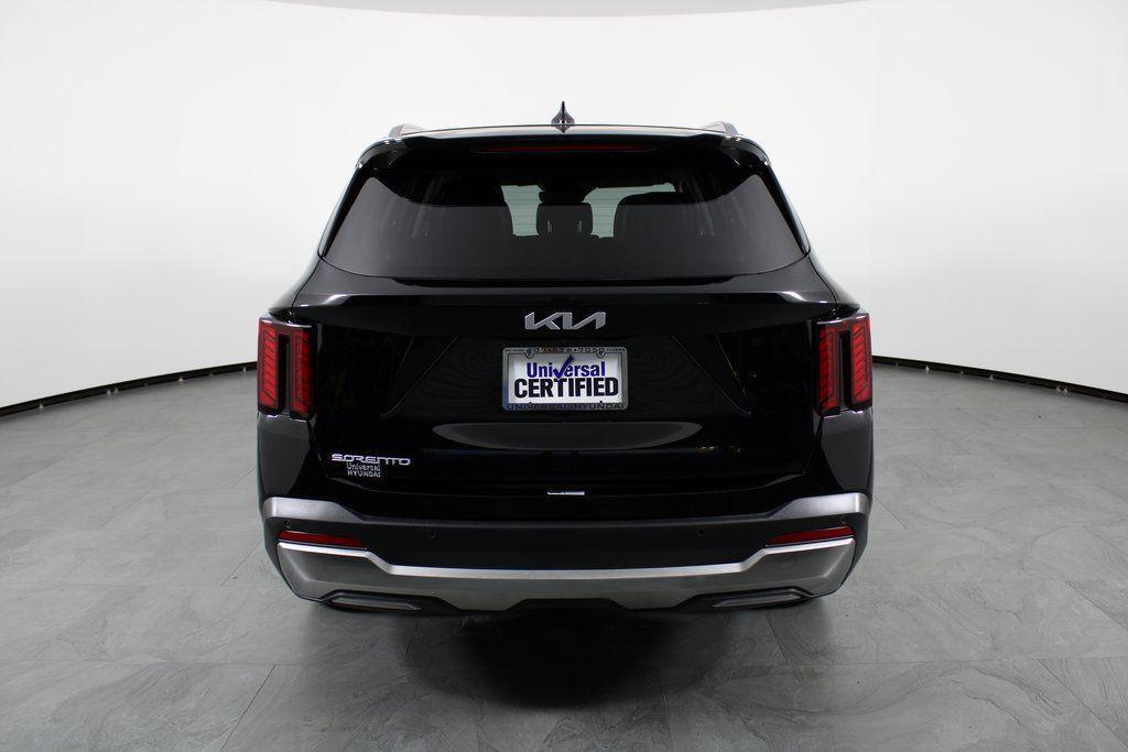 used 2024 Kia Sorento car, priced at $25,145