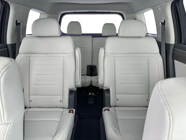 new 2025 Hyundai Santa Fe car, priced at $46,344
