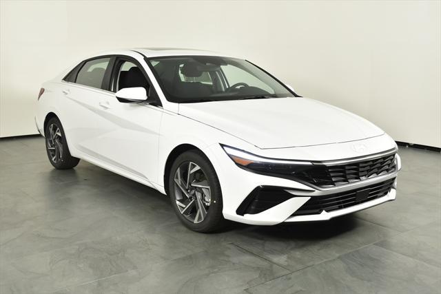 new 2024 Hyundai Elantra car, priced at $23,635