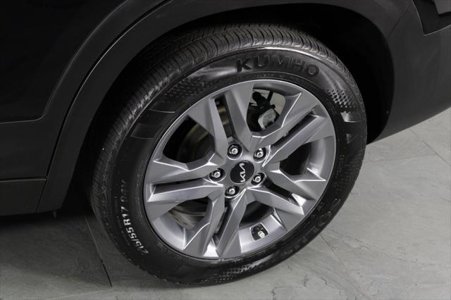 used 2023 Kia Seltos car, priced at $20,287